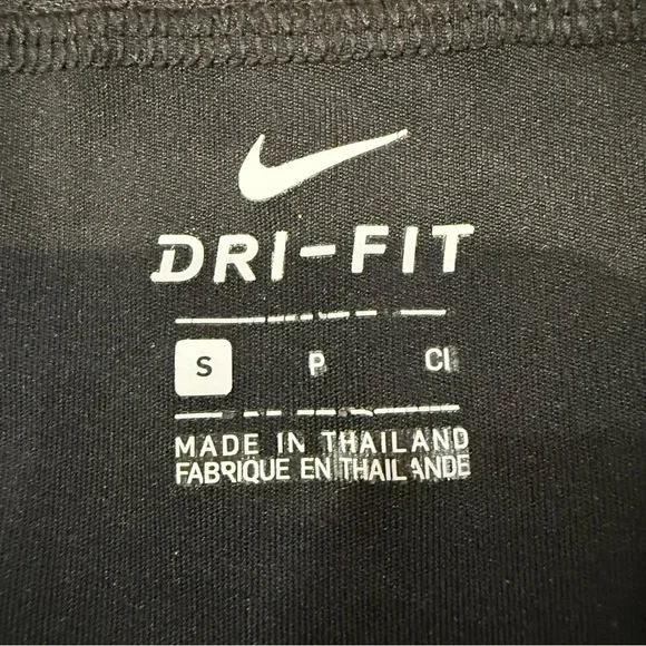 Nike Dri-FIT Long Sleeve Running Top Women’s Small Black Activewear Workout Gym - Picture 4 of 7